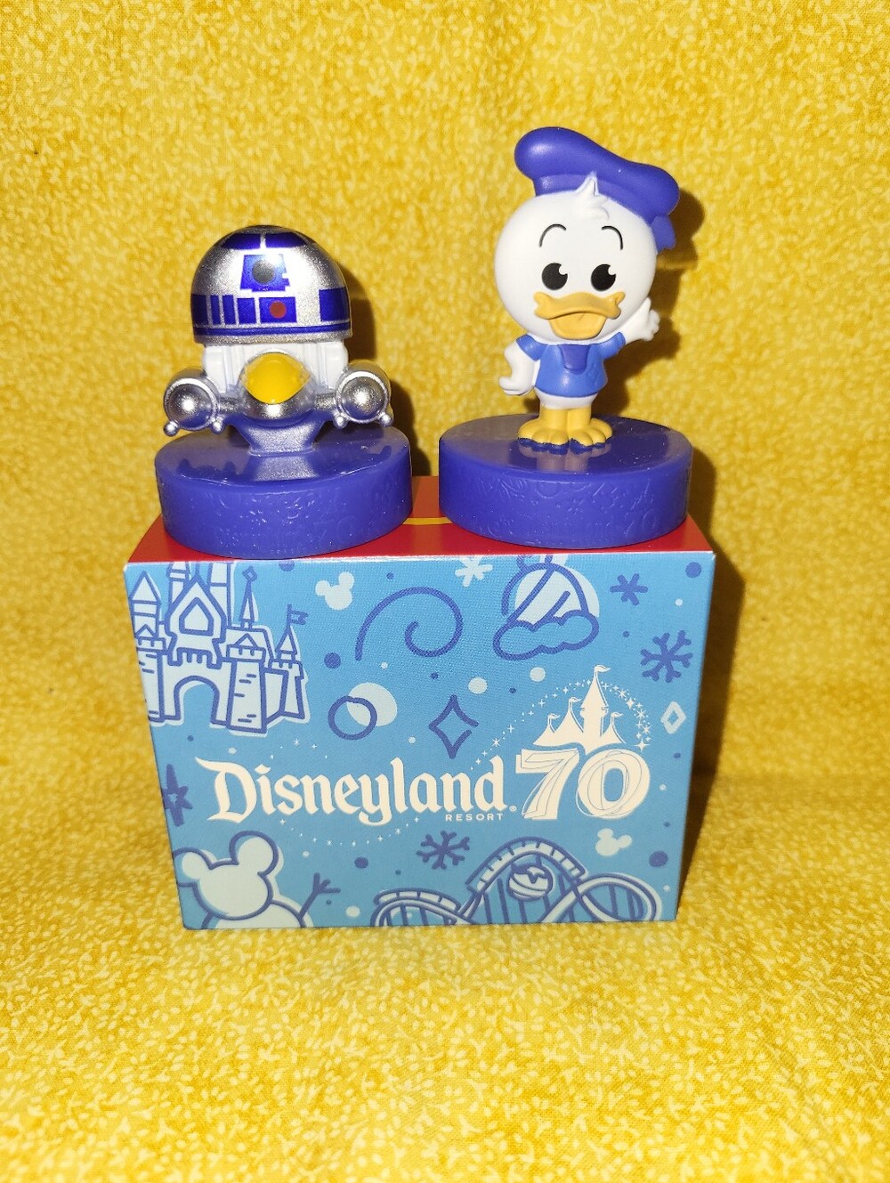 Disneyland 70 Happy Meal Toy (Donald Duck and R2-D2)
